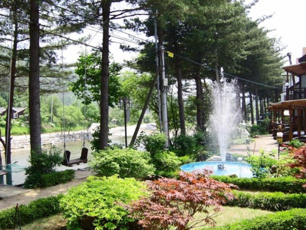 Eoullim Pension - Moonlight Yard Pyeongchang Esterno foto